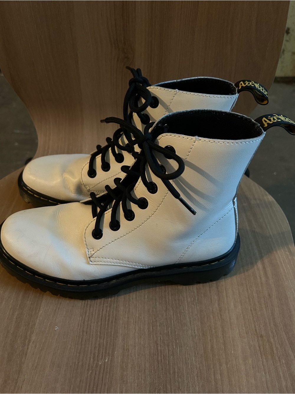 White Lace-Up Combat Boots with Black Laces Dr martens leather white like new